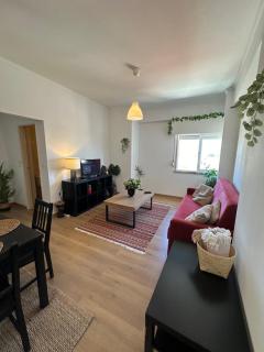 Bright spacious 1 bedroom apartment - 8