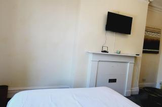 One Bed Comfort Studio Apartment - 2