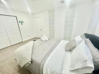 Spacious Home Cutler Bay Pool - 9