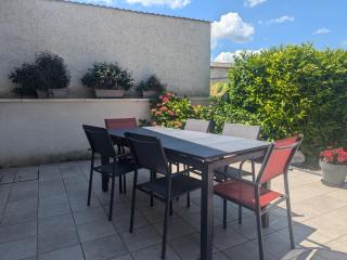 Évasion champêtre : Maison spacieuse avec terrasse, proche sites historiques et thermes - FR-1-611-2 - - 4