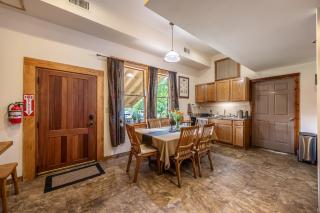 Bliss Point Farm and B&B, LLC - Earlysville - 1