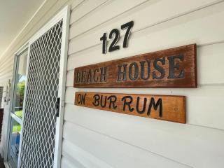 Beach House on Burrum- Close to beach- 3BR- WiFi-Foxtel - Woodgate - 8