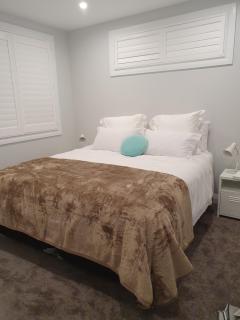 Newly built 1 bedroom unit in central Khandallah - Wellington - 8