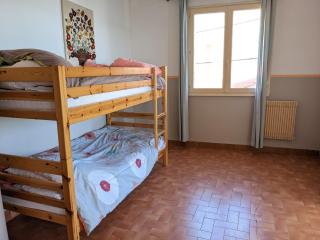 Appartement T4 proche plage et commerces, 80m2, 6 pers, lave-linge, TV - FR-1-797-23 - Port-la-Nouvelle - 3