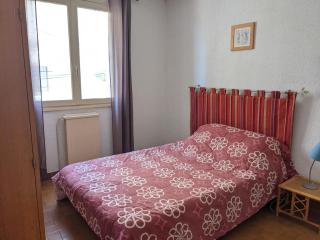 Appartement T4 proche plage et commerces, 80m2, 6 pers, lave-linge, TV - FR-1-797-23 - 1