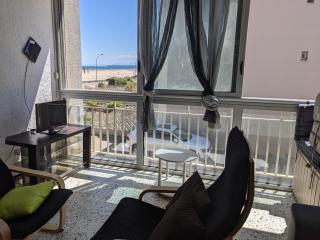 T2 Front de Mer Vu latérale, 4 pers, Parking, Proche plage et animations - FR-1-797-16 - 9