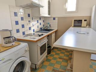 Agréable T2, 4 pers, plain-pied ouvert sur terrasse, jardin clos, parking privé, proche plage et commerces - FR-1-797-24 - 4