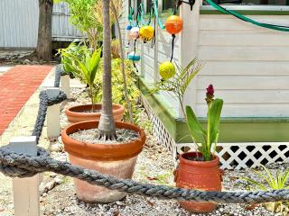 *New Listing* Cozy Key West Hideaway in Old Town with a pool - 1