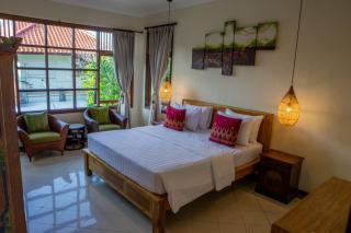Atres Griya Villa 5 Private Bedroom Kuta - Kuta - 4