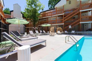 Prime Buckhead Chic Condo in Atlanta - Atlanta - 9