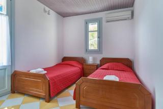 Angel Villa in Paros - Santa Marina - 2