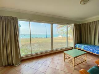 Rio Vista - Burrum Heads - Riverfront - 2BR - Large Yard - 4