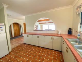 Rio Vista - Burrum Heads - Riverfront - 2BR - Large Yard - Burrum Heads - 1