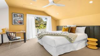 The Lake House - The Vintage - 1