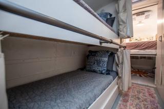 Travelers rest Skoolie stay - - 5