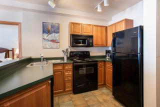 Zephyr Mountain Lodge Condo with views of Arapahoe National Forest condo - 8