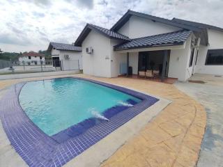 Luxpro Karaoke Private Pool Villa 218 - Kampong Pulau Sebang - 0