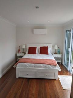 Welcome to the Pool House Fully renovated cabin - Shelly Beach - 0