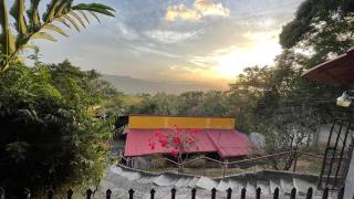 Colon Escape House - - 0
