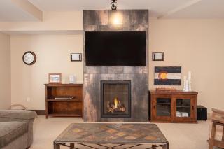 Parry Peak Loft Premium-Rated 105 - 9