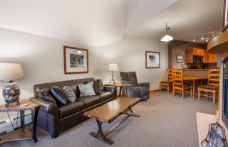 Unique & Comfortable Zephyr Mountain Lodge Condo with Slope and Continental Divide View condo - 7