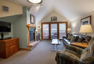 Unique & Comfortable Zephyr Mountain Lodge Condo with Slope and Continental Divide View condo - 3