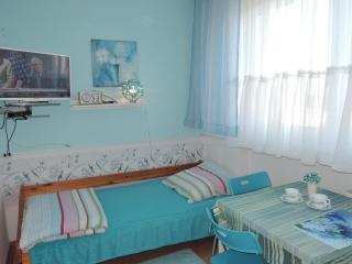 Holiday Home in Dziwnówek near Clean Beach - 2