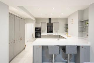 Clifton Period Spacious Townhouse - Simply Check In - 0