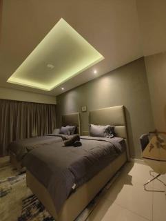 Stunning 2BR Paramount Apartment - Dubai - 1