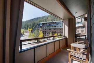 Premium Unit 1327 - 1 Bedroom - Zephyr Mountain condo - 1