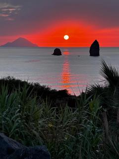Isole Eolie, Vulcano - Favoloso bivani con piscina acqua di mare e vista sulle isole eolie - 9