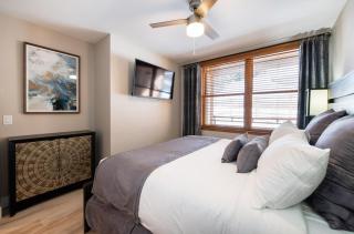 Premium Unit 1307 - 1 Bedroom - Zephyr Mountain condo - 6