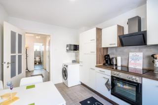 VAZ Apartments Langerfeld für Fachkräfte und Monteure, TV, WLAN, Küche, nahe 3M und EDE - Wuppertal - 1
