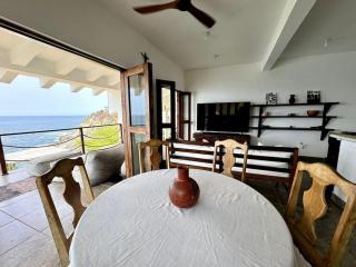 Oceanfront Oasis - Villa Margarita - Entire Villa - Puerto Ángel - 6