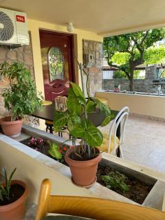 Peculiar Garden Apartment - Mitilene - 6