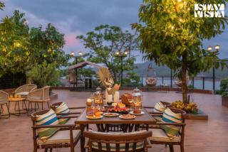 StayVista at La Nirvana with Pool, Music Speaker & Indoor-Outdoor Game - Lonavala - 8