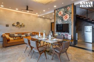StayVista at La Nirvana with Pool, Music Speaker & Indoor-Outdoor Game - Lonavala - 5