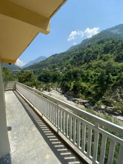 Neelum Halt Guest House & Restaurant - - 7