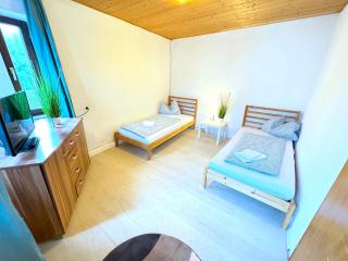 I Apartment 17 Personen - Monteurzimmer - Ferienwohnung, Großköllnbach - Pilsting - 8