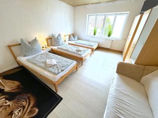 I Apartment 17 Personen - Monteurzimmer - Ferienwohnung, Großköllnbach - Pilsting - 6