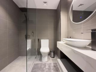 Elite Residence - Modern 1BR Apartment with Full Sea View - Dubai - 4