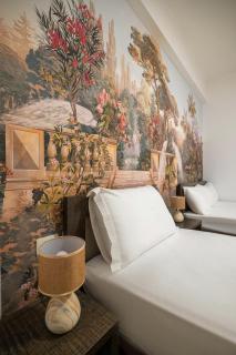 Atlantis Hotel & Apartments - Ksamil - 1