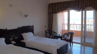 Three Corners Happy Life Beach Resort - Abu Dabbab - 9