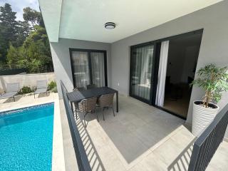 Time&Joy apartment with private pool - Kaštela - 3