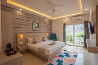 Perfectstayz Value Alpine Retreat - Hill view rooms - 8