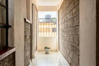 Top Studio with City View - Nairobi - 7