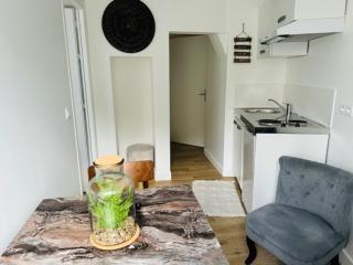 Appartement 2ème étage porte gauche vue sur la Basilique - 4