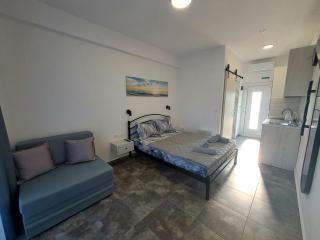 Apollon Luxury Rooms - Nea Vrasna - 4