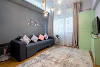 Borealis Calea Victoriei View Netflix - Bucarest - 2