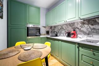 Borealis Calea Victoriei View Netflix - Bucarest - 8